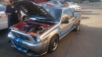 В Омске автовладельца привлекли к ответственности за переоборудование ВАЗ-21083 под Ford Mustang